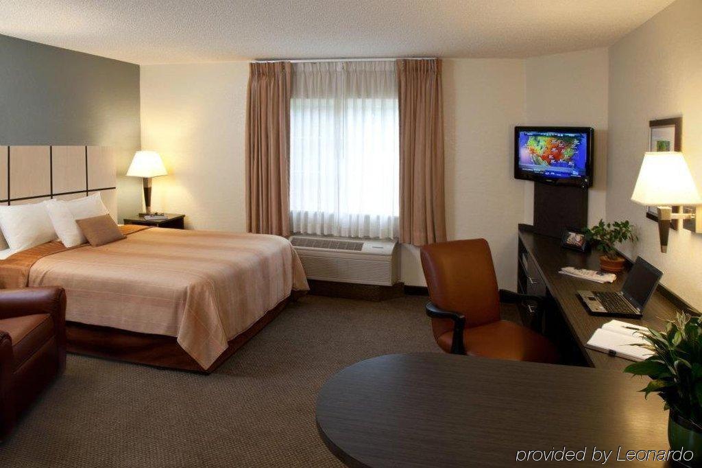 Sonesta Simply Suites Chicago Либертивилл Экстерьер фото